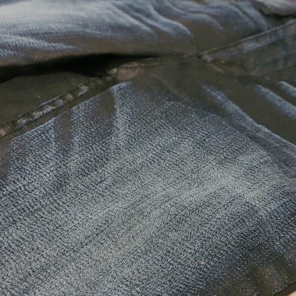 🔥Host Pick🔥 Guess 1981 high waisted skinny jeans-Size 27 - Picture 9 of 9